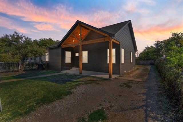 property at 3610 N Nichols St