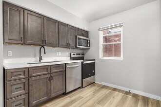 1242 Grant Dr in St. Louis, MO - Building Photo - Building Photo