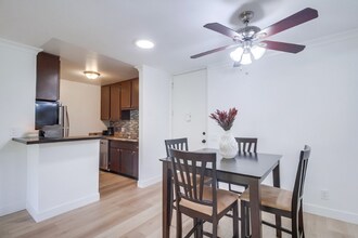 6304 Friars Rd in San Diego, CA - Building Photo - Building Photo