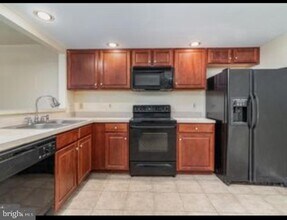 471 Stonehedge Ln in Mechanicsburg, PA - Building Photo - Building Photo