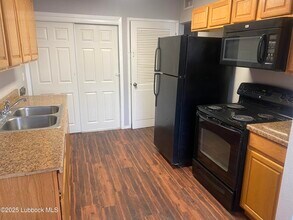 2704 68th St in Lubbock, TX - Building Photo - Building Photo