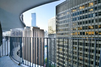 455 N Columbus Dr in Chicago, IL - Building Photo - Building Photo