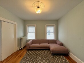 246 Highland Ave, Unit #2 in Somerville, MA - Building Photo - Building Photo