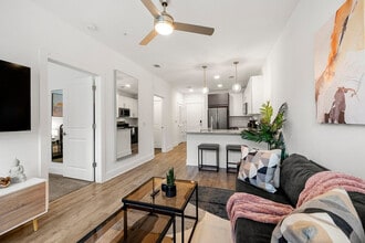 230 Bill Kennedy Wy SE in Atlanta, GA - Building Photo - Building Photo