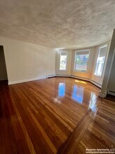 316 Tappan St, Unit 1B in Brookline, MA - Building Photo - Building Photo