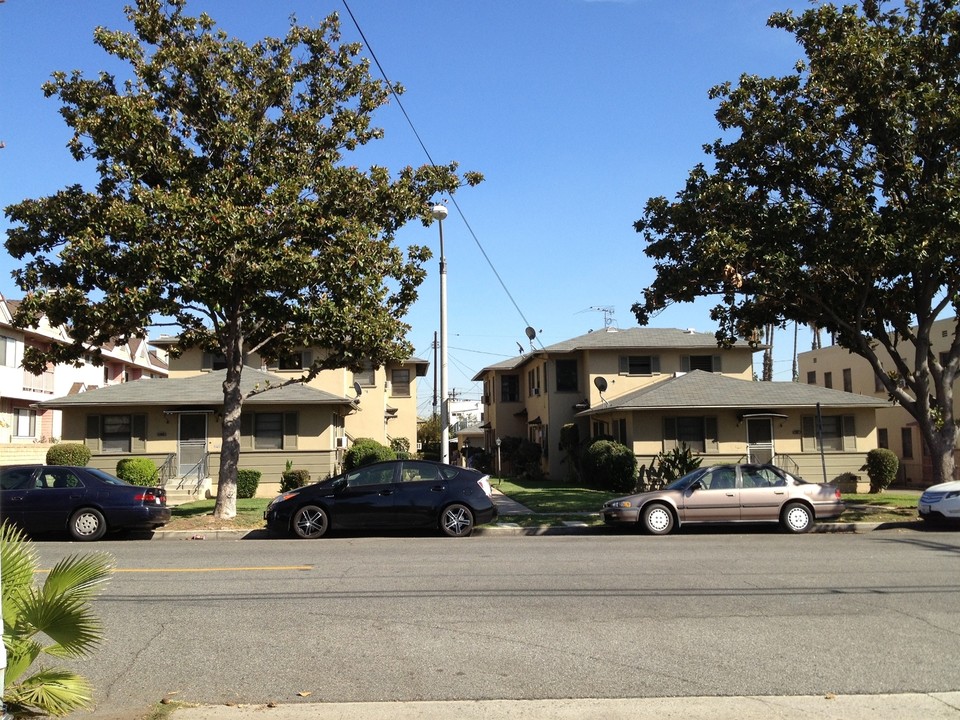 32-100 N Marengo Ave in Alhambra, CA - Building Photo