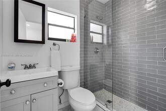 1510 Normandy Dr in Miami Beach, FL - Building Photo - Building Photo