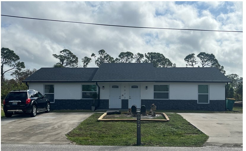 6972 Brandywine Dr in Englewood, FL - Building Photo