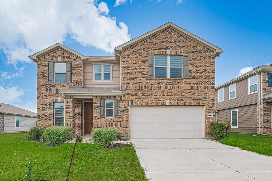 5727 Texas Sage Dr in Richmond, TX - Building Photo