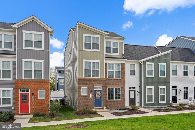332 Furgeson Ln in Frederick, MD - Building Photo - Building Photo