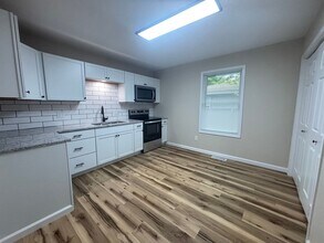 1649 N Patterson Ave in Springfield, MO - Building Photo - Building Photo