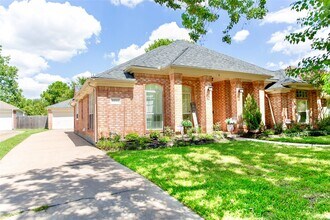 8802 Willacy Ct in Houston, TX - Building Photo - Building Photo