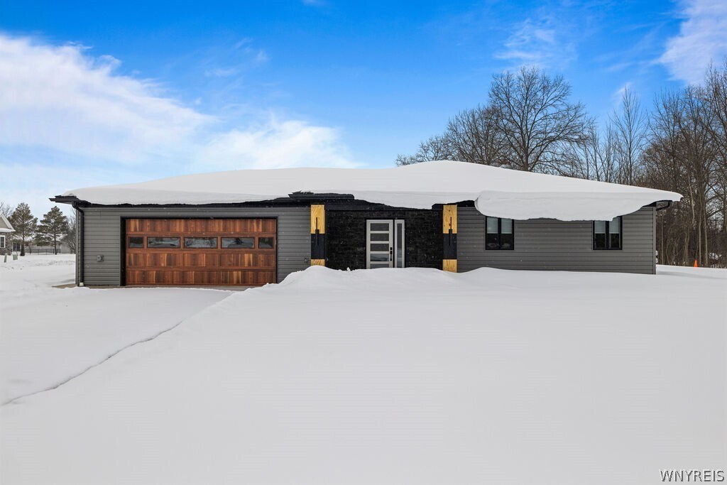 855 Madison Ave in Lewiston, NY - Building Photo