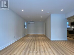 598-598 Lauder Ave in Toronto, ON - Building Photo - Building Photo