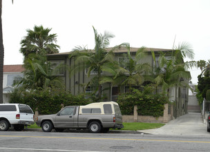 1819-1823 Winona Blvd in Los Angeles, CA - Building Photo - Building Photo