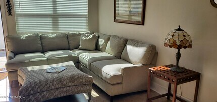 2435 Whispering Woods Blvd in Jacksonville, FL - Building Photo - Building Photo