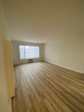 1815 Serrano Ave in Los Angeles, CA - Building Photo - Building Photo