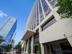 4343 N Clarendon Ave in Chicago, IL - Building Photo