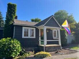 4200 SE Harvey St in Milwaukie, OR - Building Photo