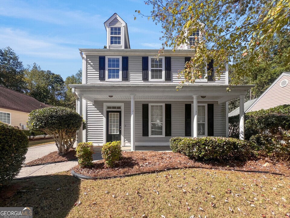 2058 Greenhill Pass in Canton, GA - Building Photo