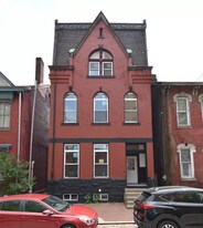 1005 Sheffield St in Pittsburgh, PA - Building Photo
