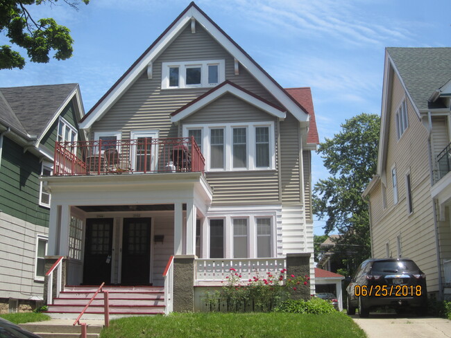 property at 2942 N Murray Ave