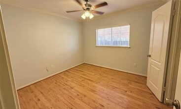 1702 Matagorda Dr in Round Rock, TX - Foto de edificio - Building Photo