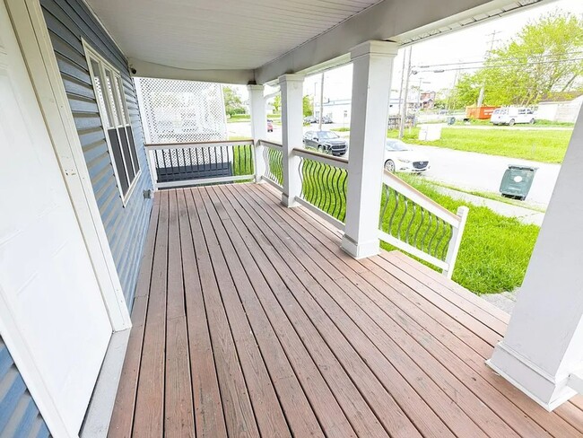 property at 1019 Howard St
