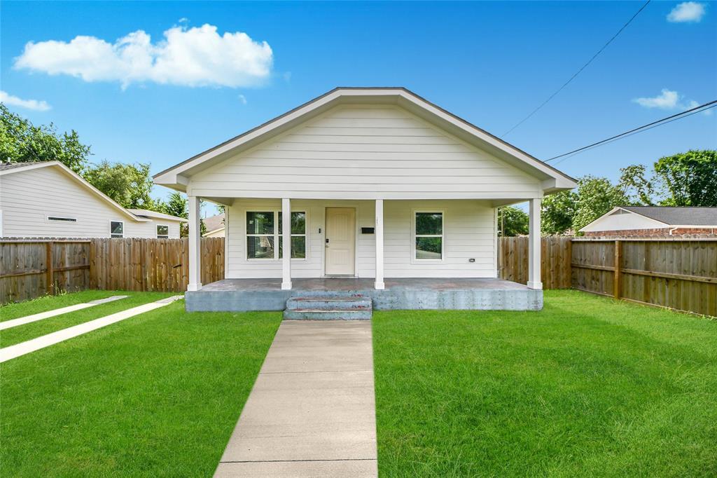 2802 Bringhurst St in Houston, TX - Building Photo