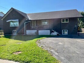 15 Oryme Av in Sault Ste Marie, ON - Building Photo