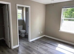 2395 Avery Ave in Memphis, TN - Building Photo - Building Photo