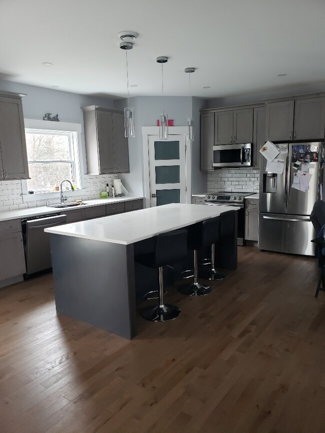 property at 262 Hillsboro Dr