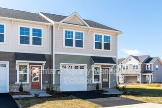 337 Ridgeline Dr in Waynesboro, VA - Foto de edificio - Building Photo