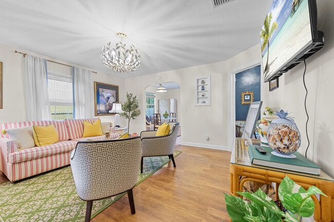 916 30th Ct in West Palm Beach, FL - Building Photo - Building Photo