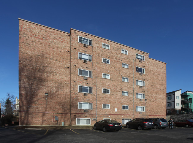 2410 Ohio in Cincinnati, OH - Foto de edificio - Building Photo