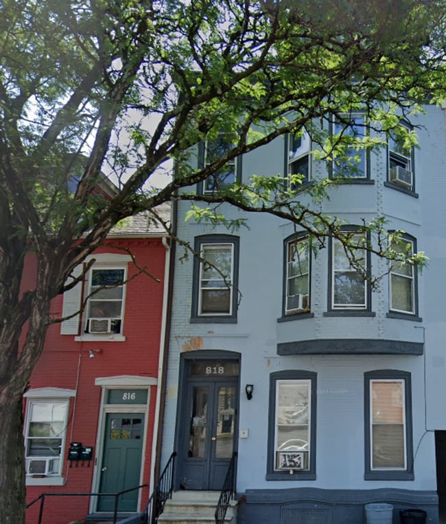 property at 818 Walnut St