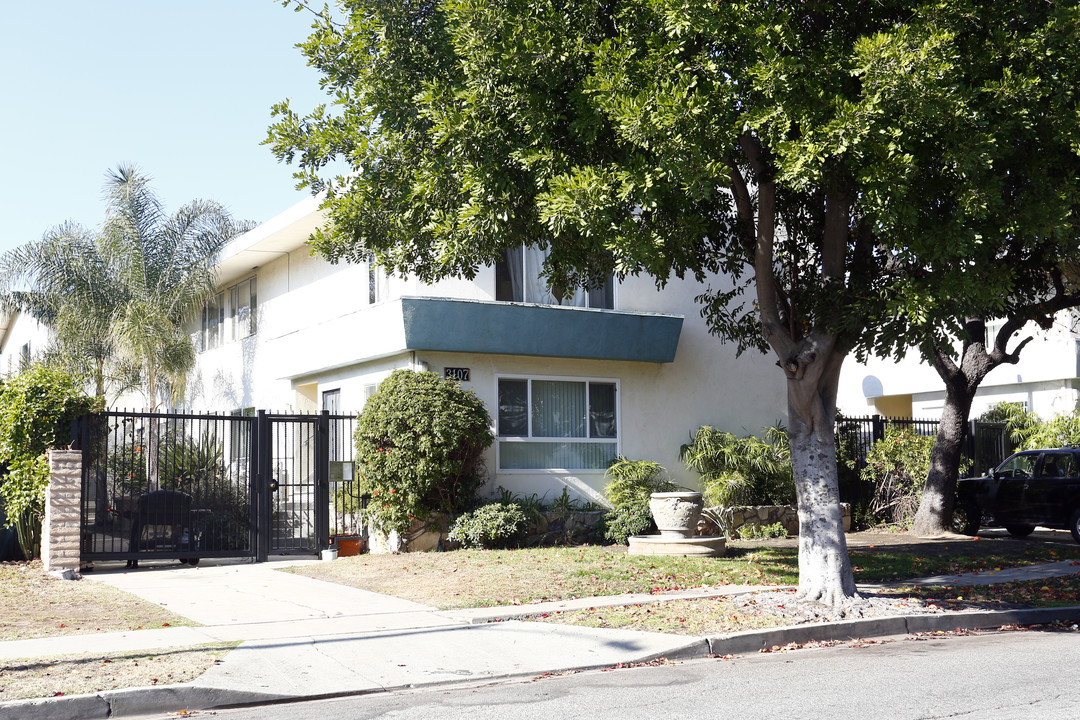 3107 Livonia Ave in Los Angeles, CA - Building Photo