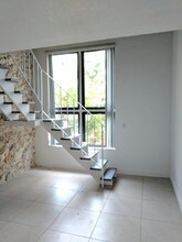 24 Calabria Ave-Unit -05 in Coral Gables, FL - Building Photo - Building Photo