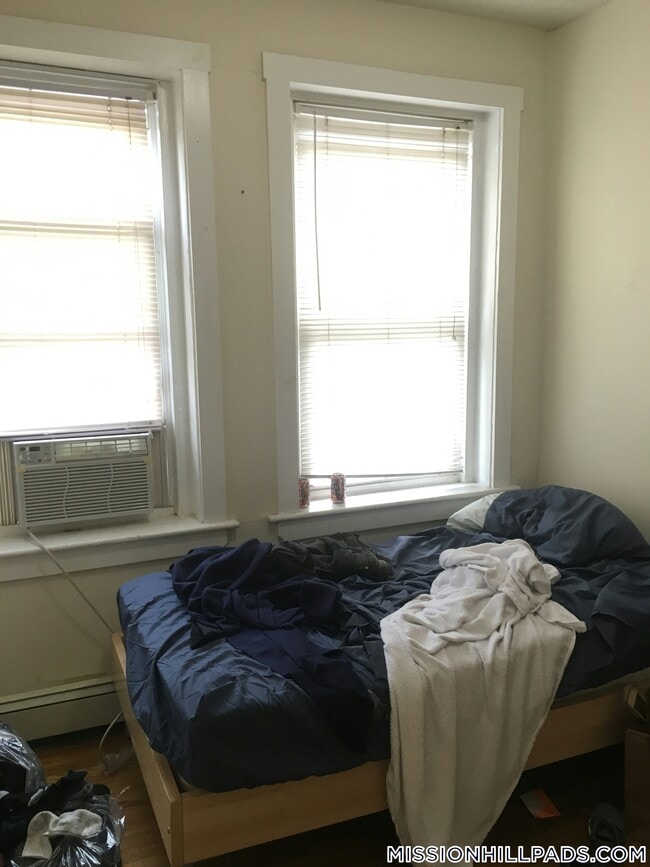 51 S Huntington Ave in Boston, MA - Building Photo - Building Photo
