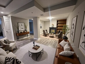 272 Upper Paradise Rd in Hamilton, ON - Building Photo - Building Photo