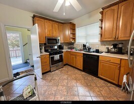 253 Spring St in Medford, MA - Building Photo