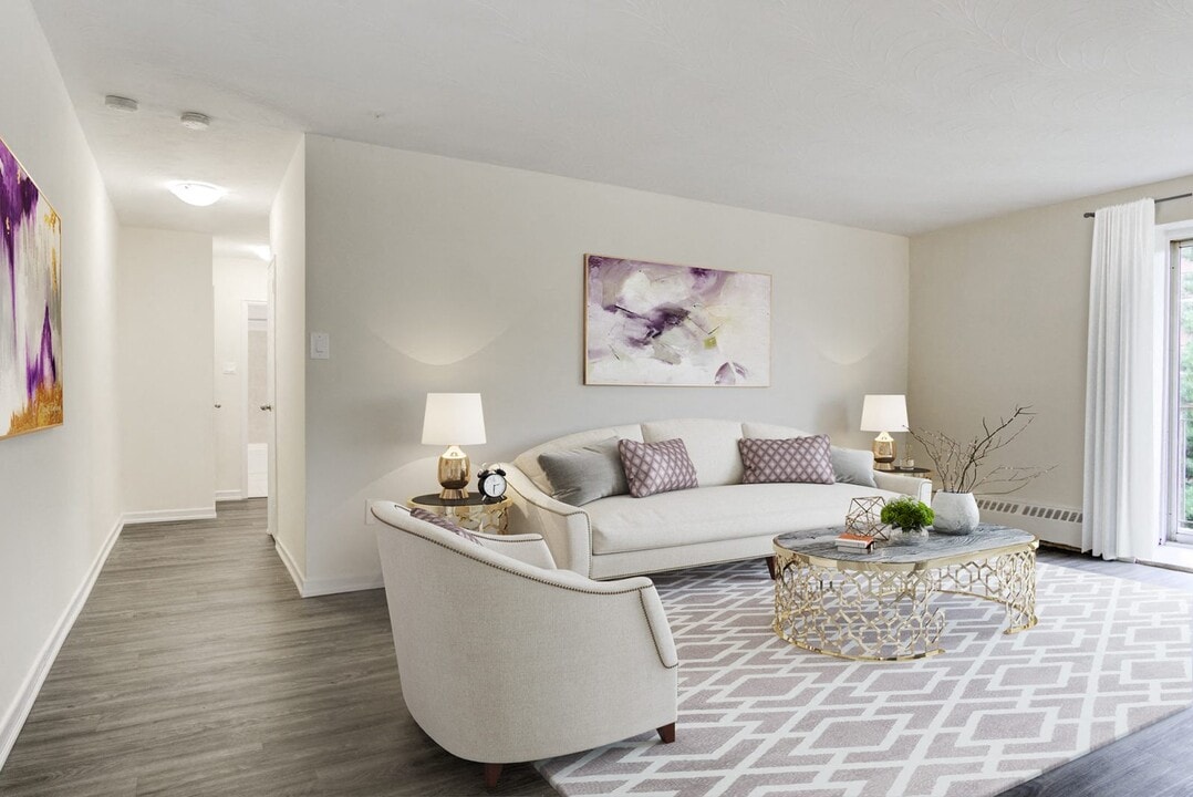 53 McMurchy Avenue North in Brampton, ON - Building Photo