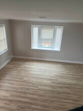 1416 E Cold Spring Ln in Baltimore, MD - Foto de edificio - Building Photo