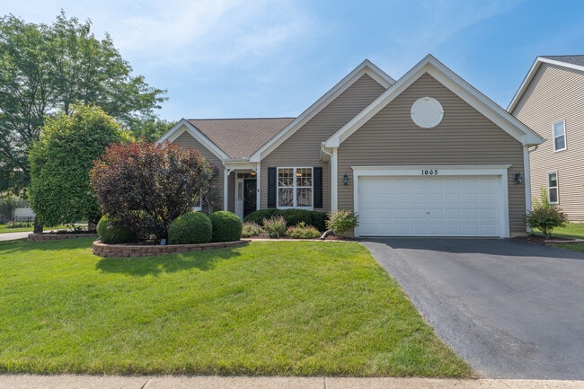 1065 Red Clover Dr