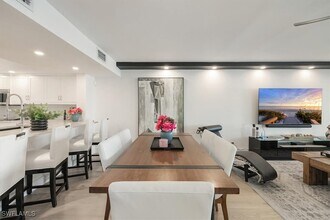 800 River Point Dr in Naples, FL - Building Photo - Building Photo