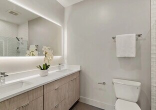 85 Myrtle St, Unit 213 in Quincy, MA - Foto de edificio - Building Photo