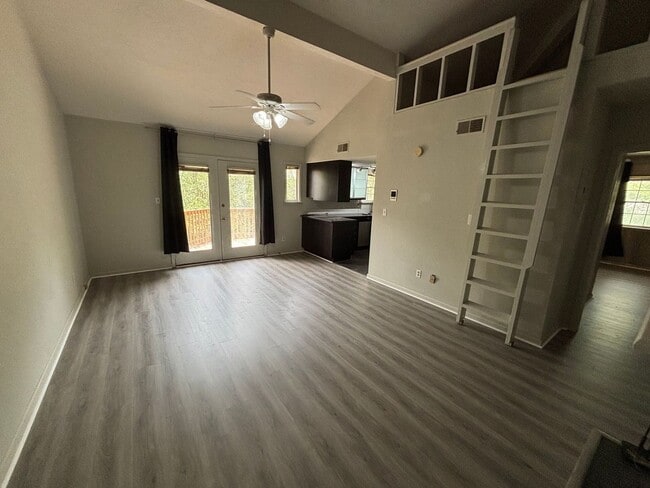 532 E Pensacola St in Tallahassee, FL - Building Photo - Building Photo