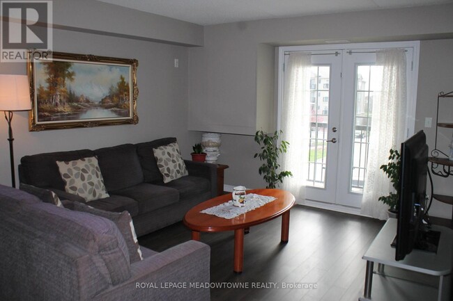 310-1360 MAIN St