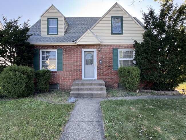 property at 2609 Pacific St
