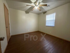 4563 E Zora St in Joplin, MO - Building Photo - Building Photo